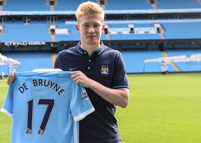 Manchester City's new signing Kevin De Bruyne poses with his new number seventeen shirt (Sharon Latham / Manchester City FC via AP Images) THIS CONTENT IS PART OF A PREMIUM CONTRIBUTOR COLLECTION AND CARRIES MINIMUM USAGE FEES, CONTACT YOUR LOCAL SALES REPRESENTATIVE FOR PRICING.